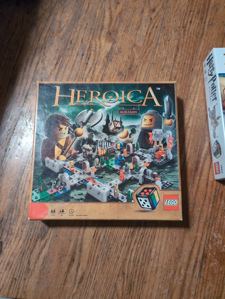 Lego Heroics Fortaan Game