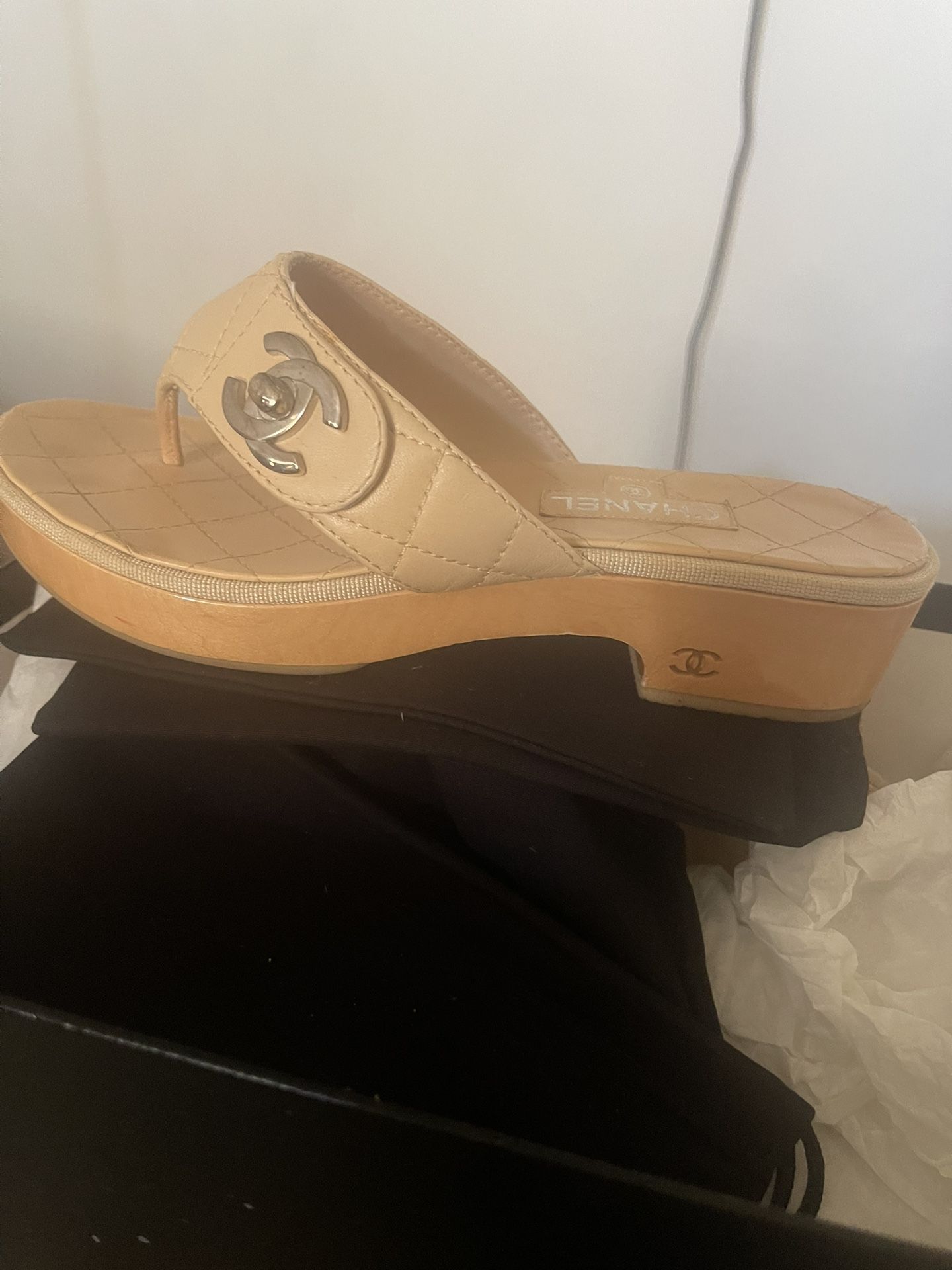 Channel Heel