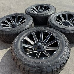 8x180 Chevy GMC 2500 Fuel Contra 22” Wheels With 37” Toyo R/T Tires 8x180 Off-road Rims Rines  Newer GM