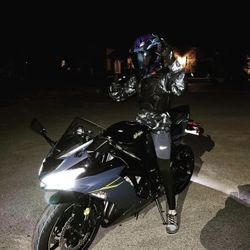 2023 NINJA KAWASAKI ZX-6R.