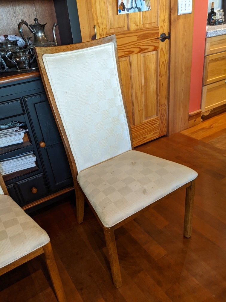 FREE DINING ROOM CHAIRS! 