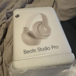 2023 Beats Studio Pro