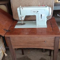 Sewing Machine 