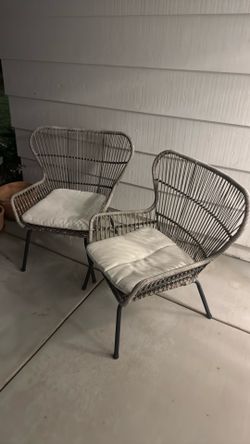 Threshold outdoor chairs