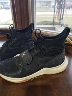 Girls Puma high tops