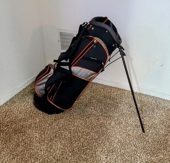 Like New AFFINITY 7way Stand/Carry Golf Bag