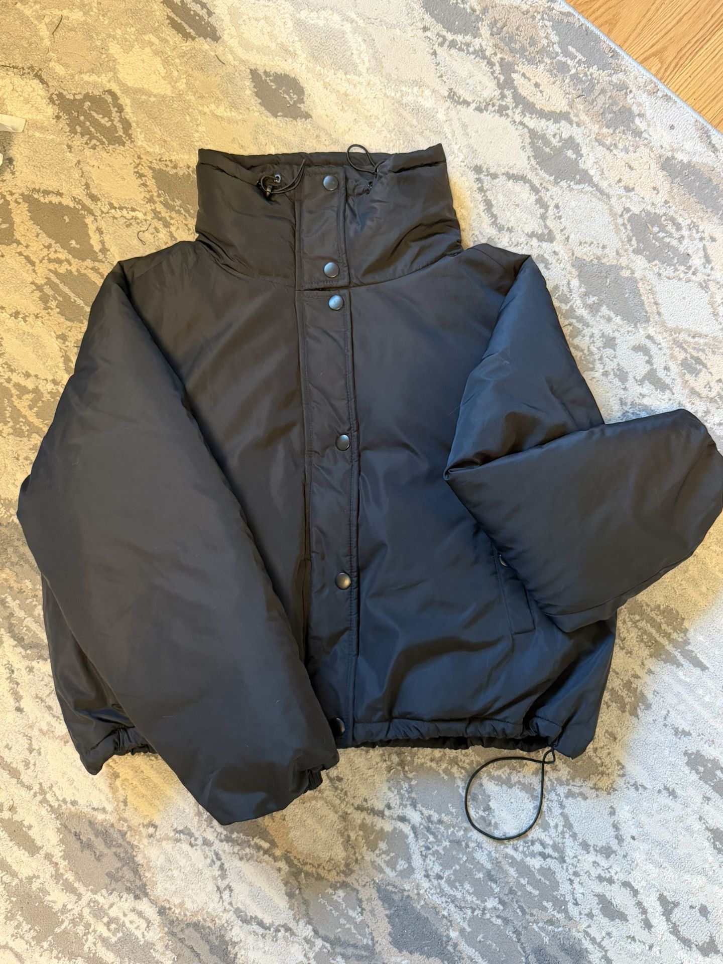 BDG Cropped Puffer jacket Urban Outfitters