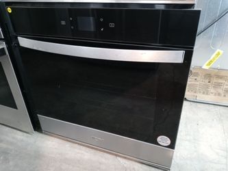 Whirlpool 30" stainless and black single wall oven - Free delivery