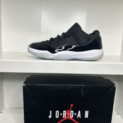 Jordan 11 Low Space Jam
