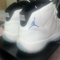 Jordan 11 Retro White/lengend 