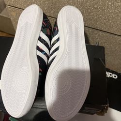 Women’s Sneaker 