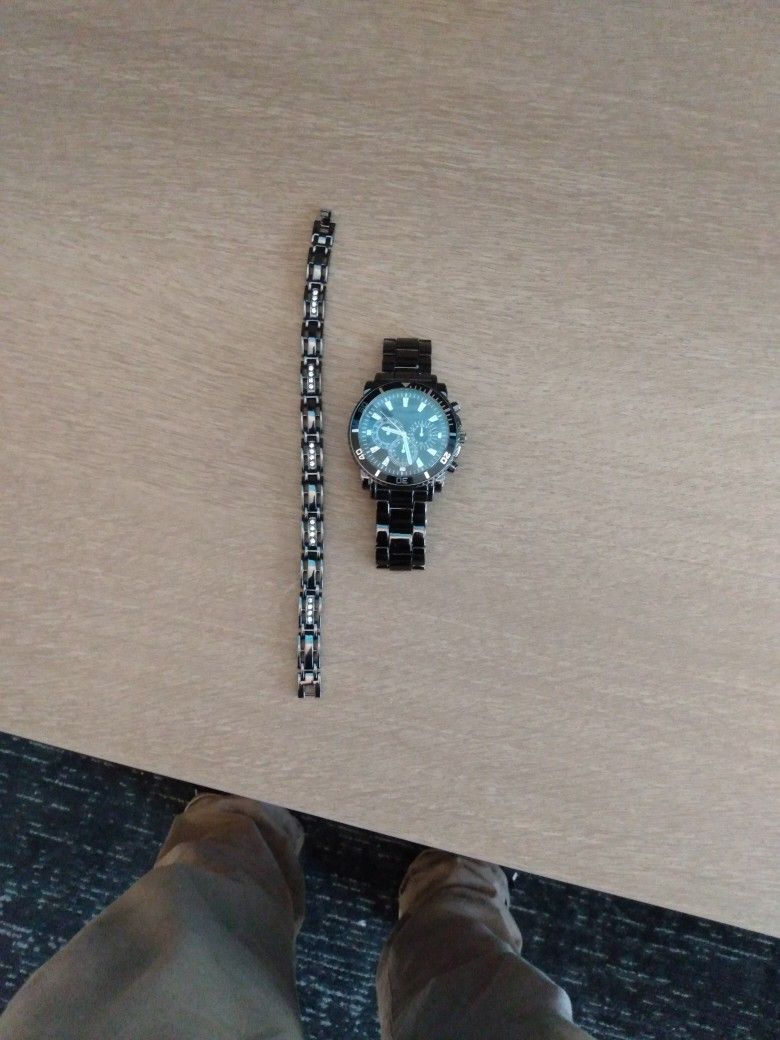 ACCUTIME Watch And Bracelet 