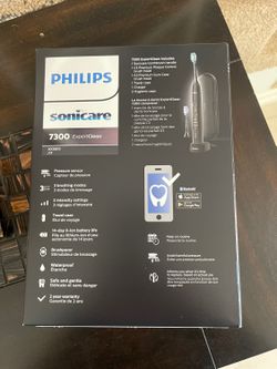 Philips Sonicare 7300 ExpertClean Electric Toothbrush - Brand New Sealed