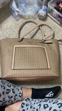 New guess Purse 