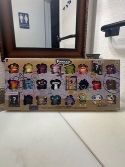 Fuggler Exclusive 2.5-Inch Mini Figure 24-Pack