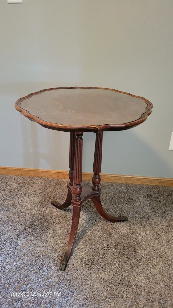 Antique Pie Crust Table