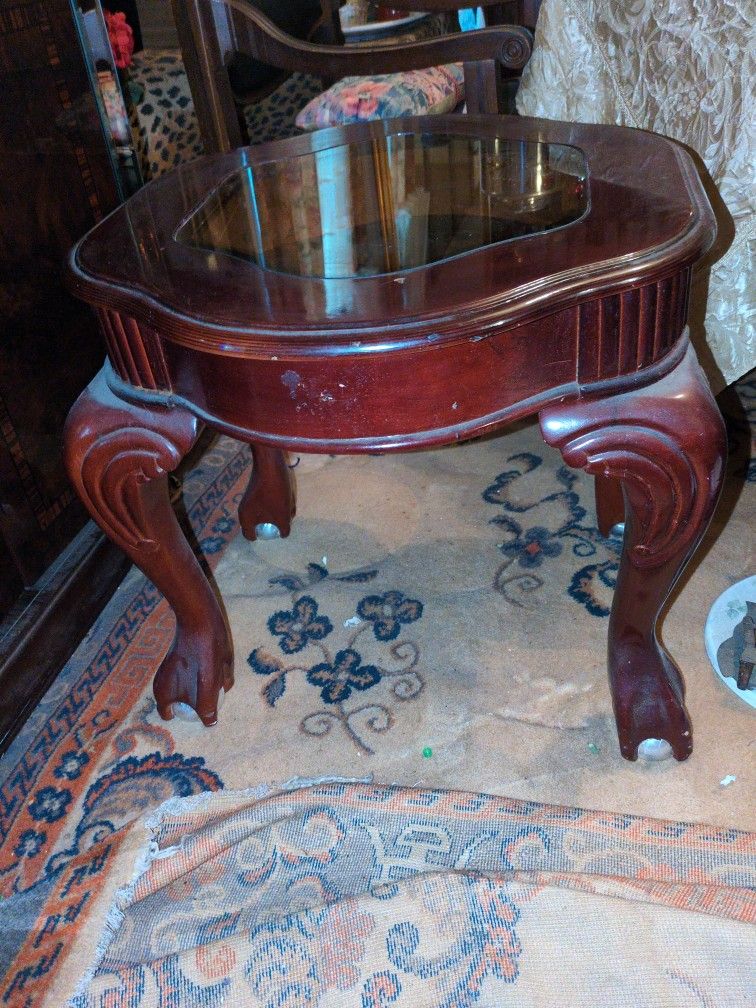 Cherry Wood  End Table 