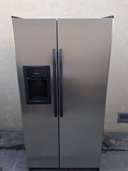 GE REFRIGERATOR