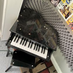 Grand Piano 
