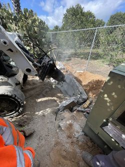 Demo And Concrete Removal 