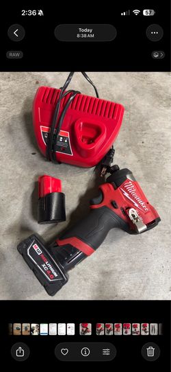Milwaukee M12 Impact Driver
