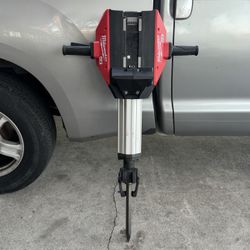 Milwaukee Mxf368 Mx Fuel Breaker Hammer 1-1/8" - Tool only 