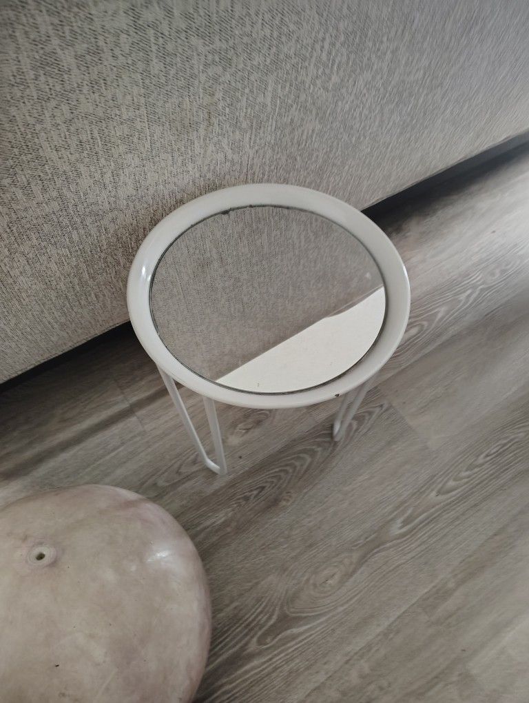 Bargain! $20 Mirror & Metal Accent Table
