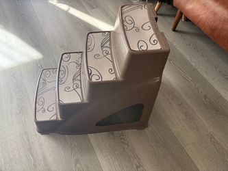 Pet steps