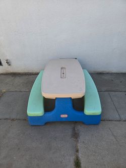 Little Tikes Picnic Table