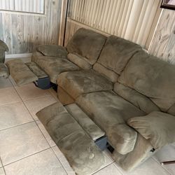 2-Piece Microfiber Couch With 4 Recliners 