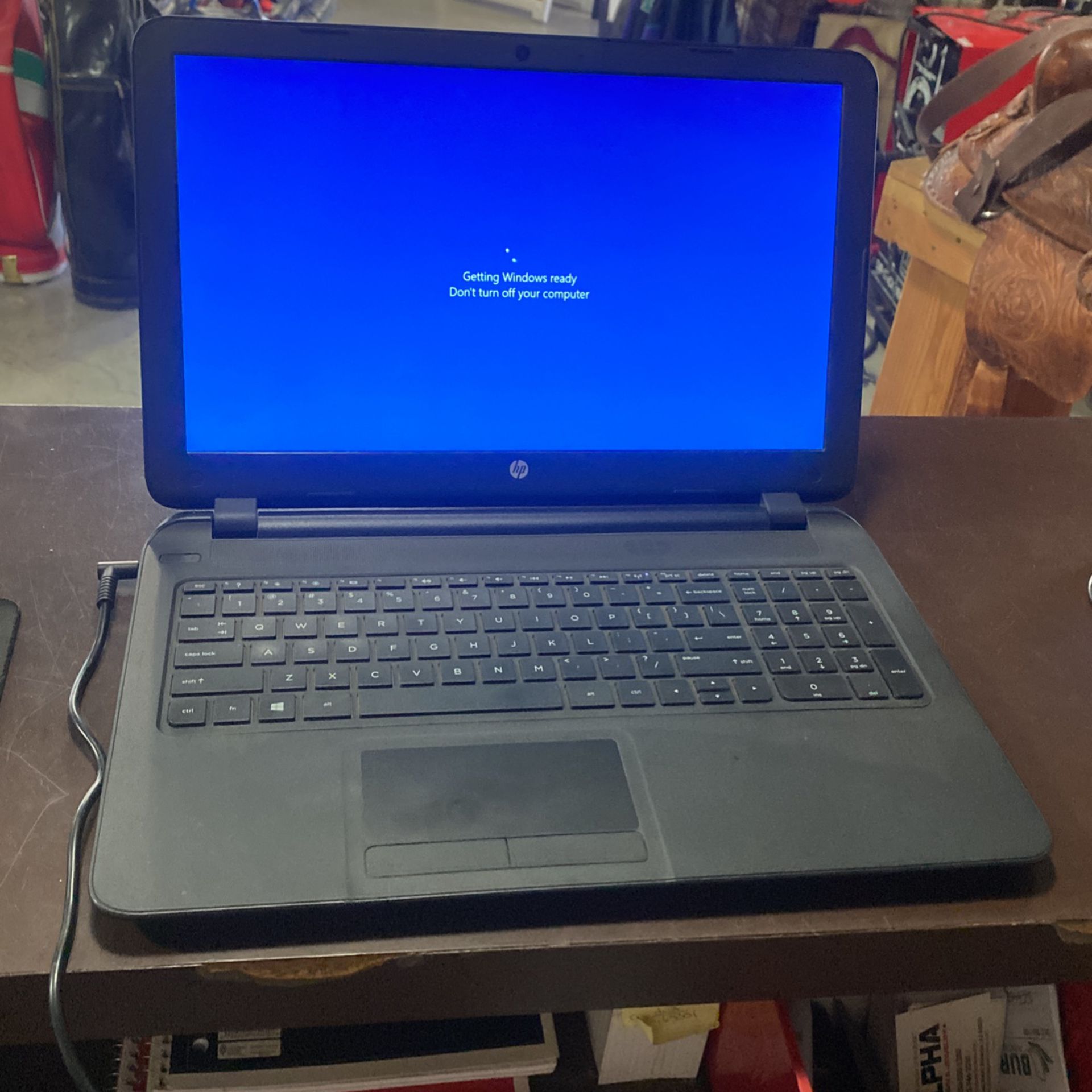 HP Notebook 15-f387wm Laptop Win10 (SH 74 Counter) Alpha Pawn 
