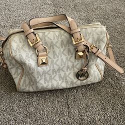 Michael Kors's Wallet And Bag