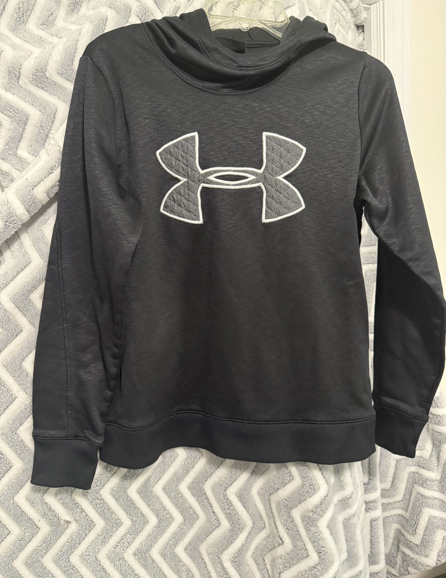 Under Armor Sweatshirt