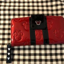 Red Minnie Mouse Wallet Case