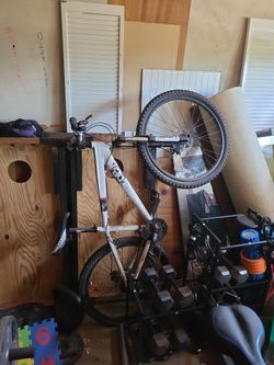 Diamondback Response Sport Mountain Bike