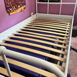 FREE TWIN BED FRAME 