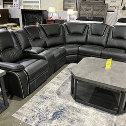 Power Reclining Sectional 