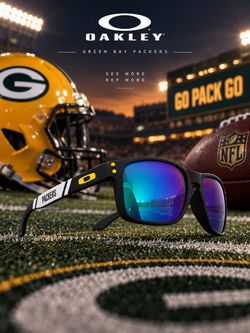 NEW Polarized Oakley Holbrook XL With Original Packaging NFL EDITION GREEN BAY PACKERS