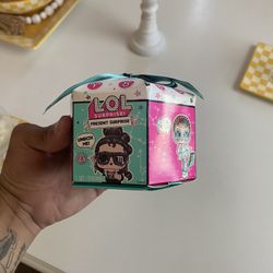LOL Present Surprise 