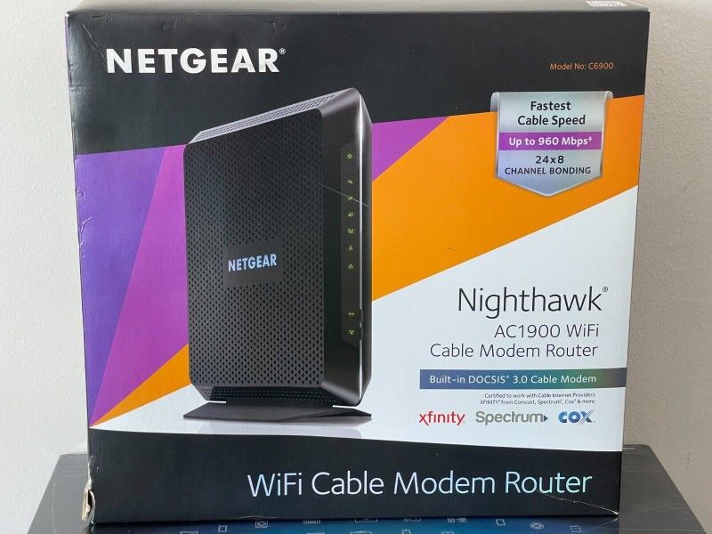 Netgear Night Hawk AC1900 Cable modem Plus Wifi Router