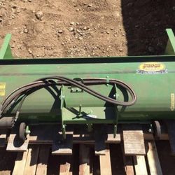 Small Tractor Sawdust Spreader
