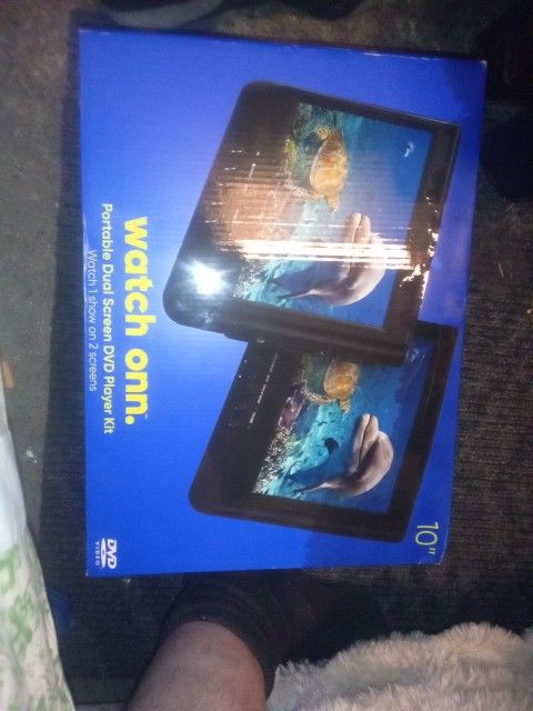 Watch Onn Portable Dual Screen DVD Player Kit [ Unopened ]