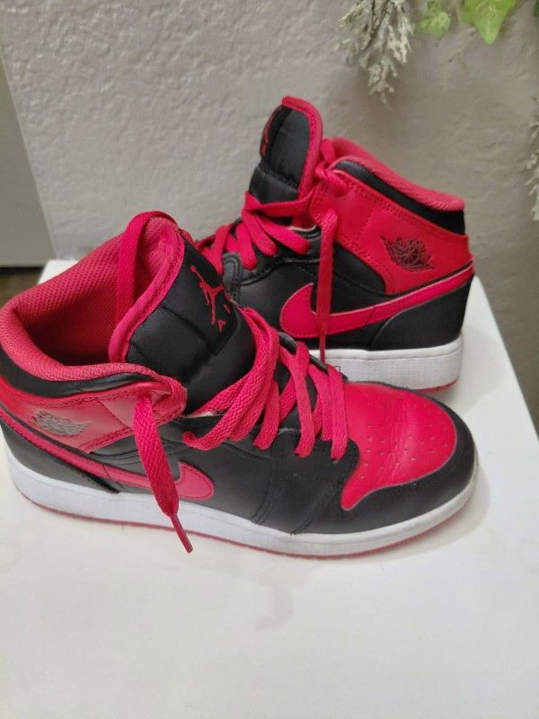 Youth Nike Jordans