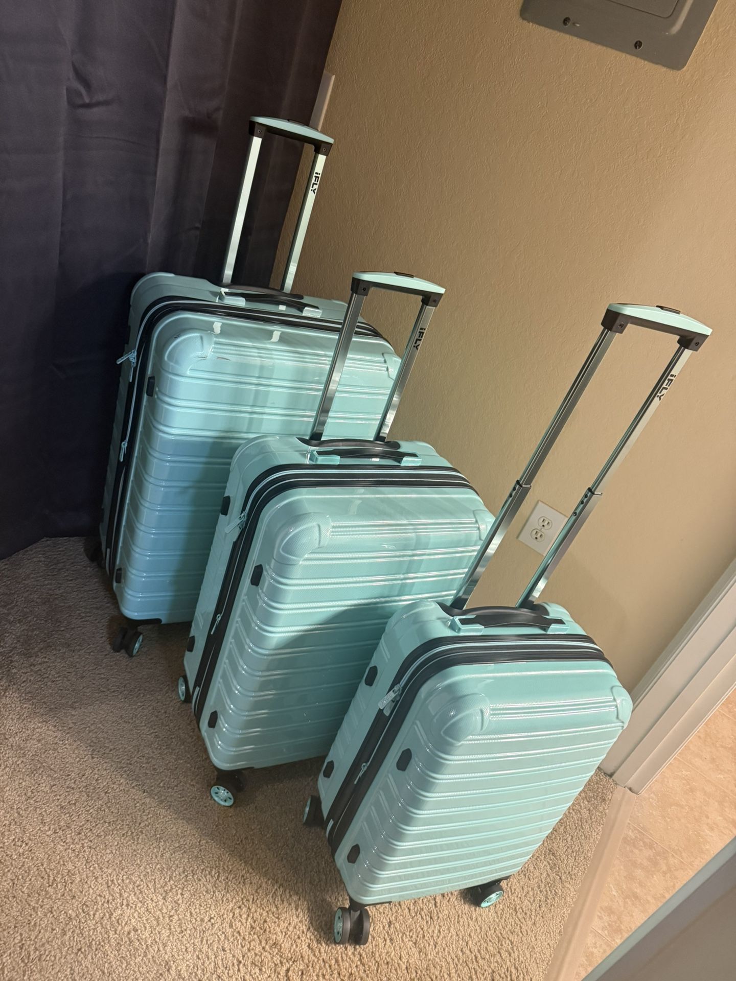 I Fly 3 Piece Set Blue Luggage’s