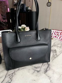Michael Kors Black Leather Tote Bago