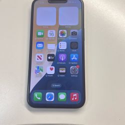 Unlocked iPhone13 128GB With Clear Case Midnight