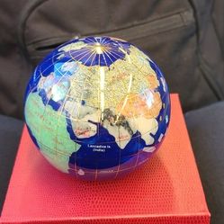World Nick Nak