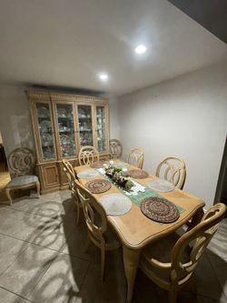 Formal Dinning Set With China