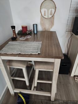2 Person Table