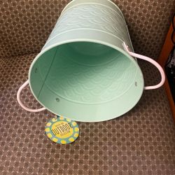 Green Bucket
